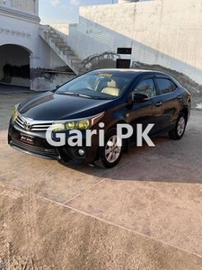 Toyota Corolla Altis CVT-i 1.8 2016 for Sale in Gujrat