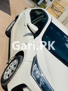Toyota Corolla GLI 2019 for Sale in Mangowal