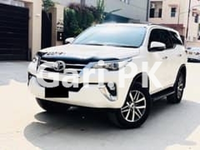 Toyota Fortuner 2017 for Sale in Bahadurabad