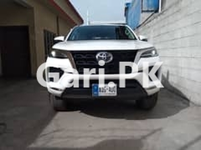 Toyota Fortuner G 2021 for Sale in Murree Road