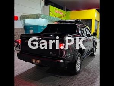 Toyota Hilux D-4D Automatic 2014 for Sale in Islamabad
