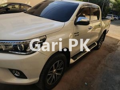 Toyota Hilux Revo V Automatic 2.8 2020 for Sale in Karachi