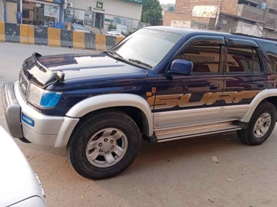 Toyota Hilux Surf SSR G 1998 for Sale in Gujranwala
