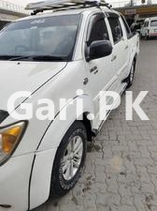 Toyota Hilux Vigo G 2013 for Sale in Rahwali
