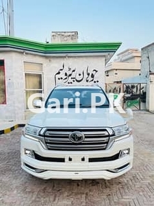 Toyota Land Cruiser 2016 for Sale in Sialkot