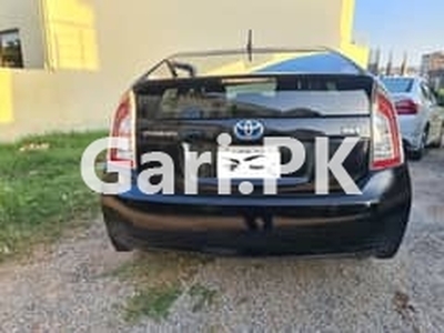 Toyota Prius 2012 for Sale in Bahria Town