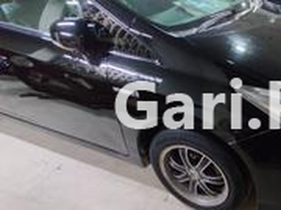 Toyota Prius G LED Edition 1.8 2013 for Sale in Karachi