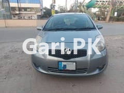 Toyota Vitz 2006 for Sale in Islamabad Expressway