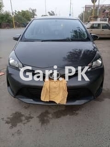 Toyota Vitz 2014 for Sale in F-10