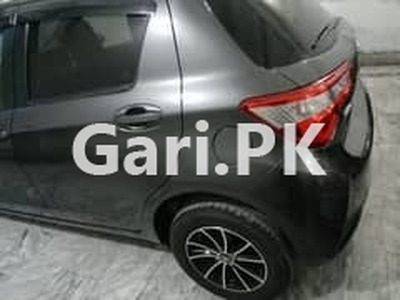 Toyota Vitz 2017 for Sale in Gujranwala