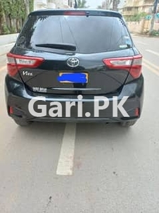 Toyota Vitz 2017 for Sale in Gulshan-e-Iqbal