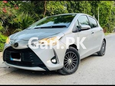 Toyota Vitz F 1.0 2018 for Sale in Peshawar