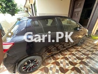 Toyota Vitz F 1.0 2021 for Sale in Gujranwala