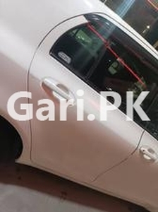 Toyota Vitz F 1.3 2009 for Sale in Islamabad