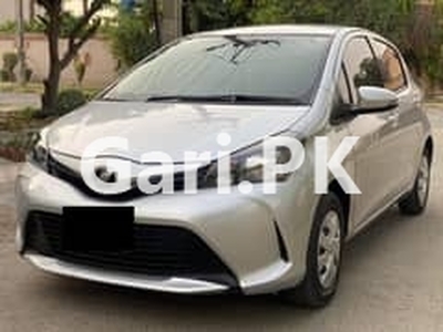 Toyota Vitz 2015 for Sale in Wapda Town Phase 1