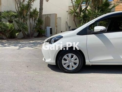 Toyota Vitz F 1.0 2015 for Sale in Islamabad