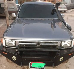 TOYOTA HILUX 04X04 DOUBLE CABIN