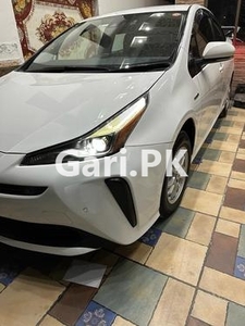 Toyota Prius S 2019 for Sale in Gujranwala