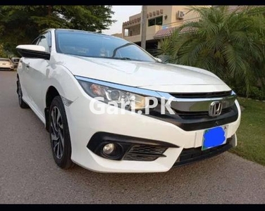Honda Civic Oriel 1.8 I-VTEC CVT 2017 for Sale in Other