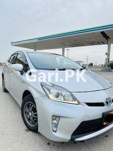 Toyota Prius G 1.8 2012 for Sale in Hyderabad