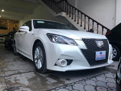 Toyota Crown Athlete S Package 2017
