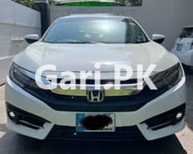 Honda Civic Oriel 2020 for Sale in Multan