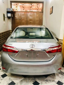 Toyota Corolla GLI 2015 for Sale in Peshawar