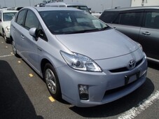 2011 toyota pirus for sale in sahiwaal