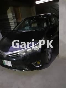 Toyota Corolla GLI 2016 for Sale in Samundri•