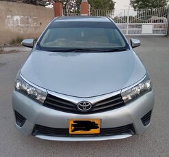 Toyota Corolla GLI 2015 bum to bum