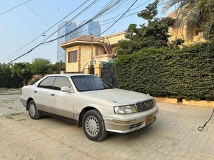 TOYOTA CROWN 2.5CC 1995/2012 (MUST be sold on 1st nearest offer)