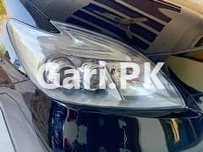 Toyota Prius 2012 for Sale in Lahore