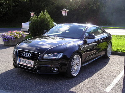 Audi A5 - 3.2L (3200 cc) Black