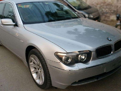 BMW 7 Series - 3.0L (3000 cc) Grey