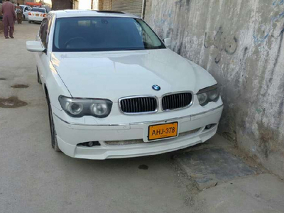BMW 7 Series - 4.4L (4400 cc) White