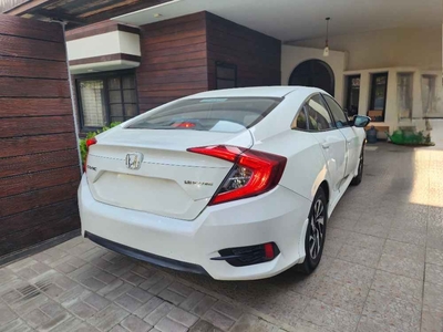 Honda Civic VTi 2016 for Sale in Karachi