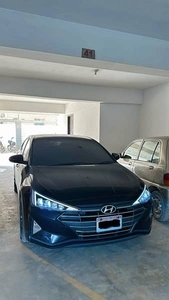 Hyundai Elantra GLS 2.0 Black