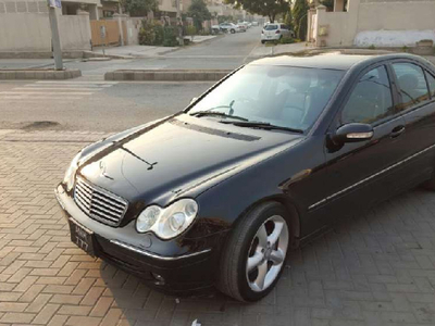 Mercedes Benz C200 - 2.0L (2000 cc) Black