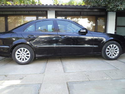 Mercedes Benz E Class - 2.0L (2000 cc) Black