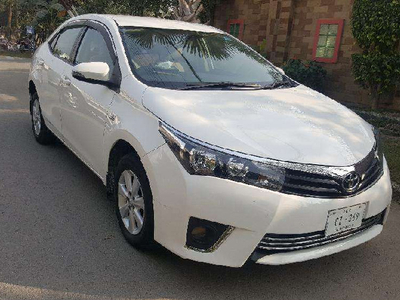 Toyota Corolla Altis - 1.6L (1600 cc) White