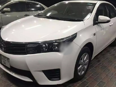 Toyota Corolla Altis - 1.8L (1800 cc) White