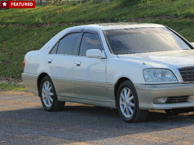 Toyota Crown - 3.0L (3000 cc) Silver