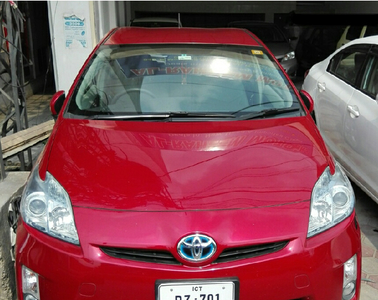 Toyota Prius - 1.8L (1800 cc) Red