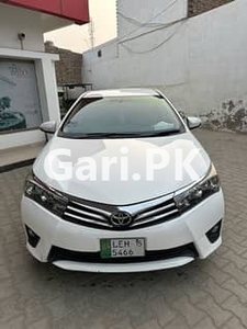 Toyota Corolla Altis 2015 for Sale in Sahiwal