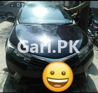 Toyota Corolla GLI 2017 for Sale in Lahore