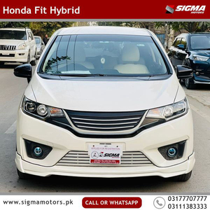 Honda Fit 1.5 Hybrid S Package 2014