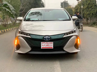Toyota Prius PHV (Plug In Hybrid) 2017