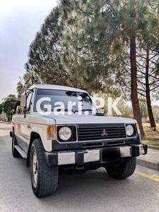 Mitsubishi Pajero Exceed 2.5D 1986 for Sale in Islamabad