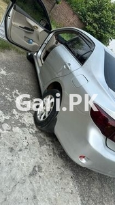 Toyota Corolla GLi 1.3 VVTi 2010 for Sale in Sialkot