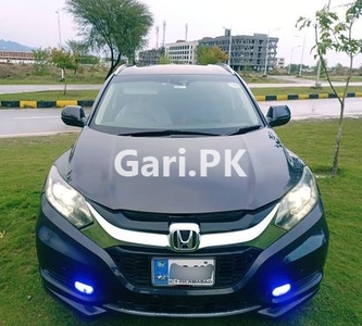 Honda Vezel Hybrid Z Sensing 2015 for Sale in Islamabad